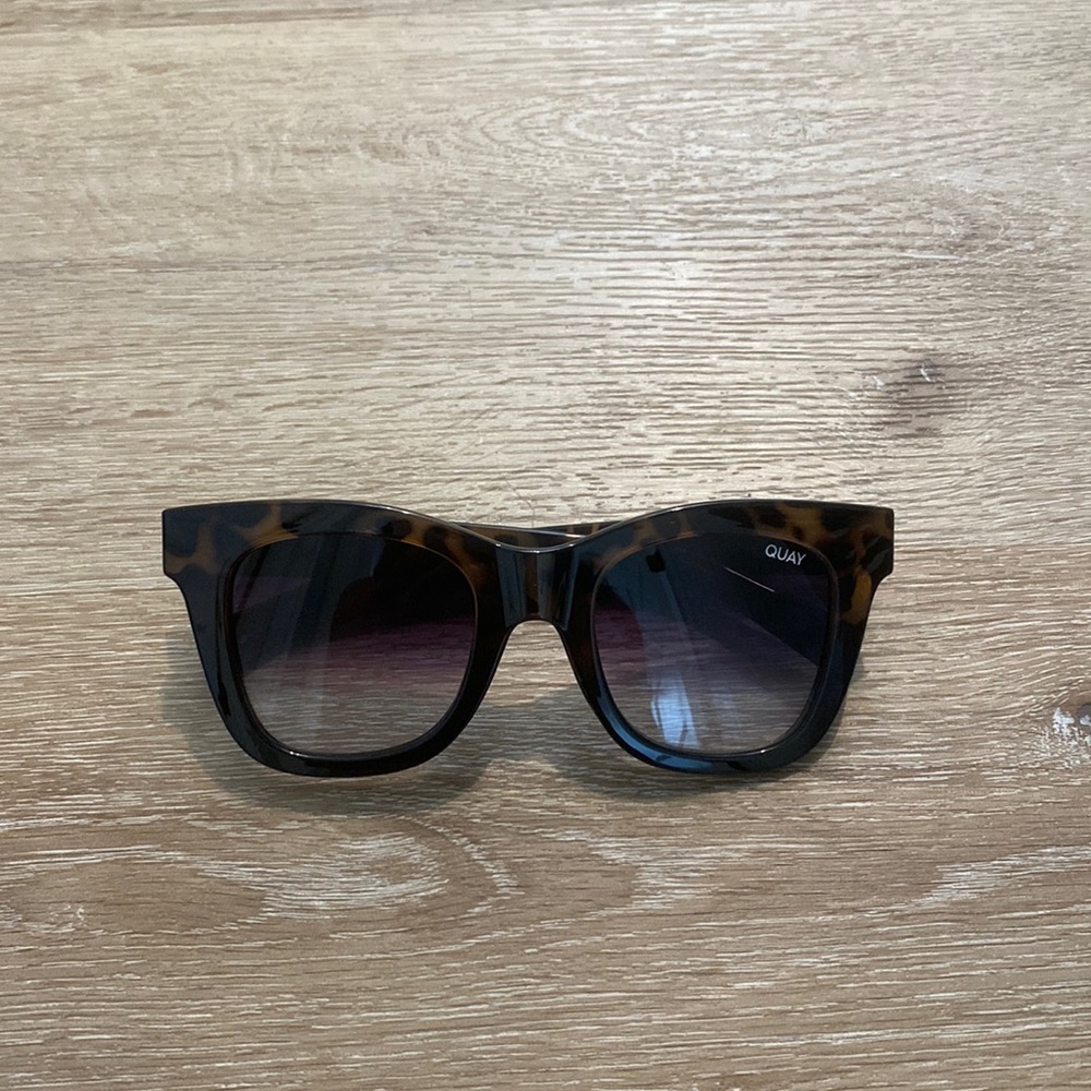 Quay tortoise oversized sunglasses